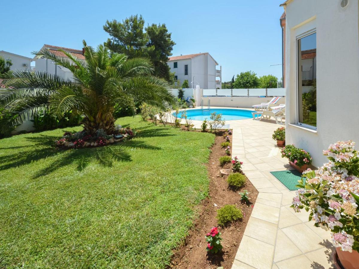 Sovlje Holiday Home Valdor By Interhome מראה חיצוני תמונה